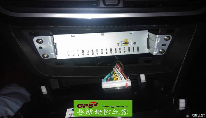 菱致V5Plus智趣版原车导航改凯立德